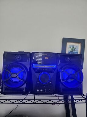 Magnavox 3 Piece Shelf System with Blue LED Speakers
